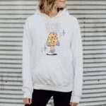 Kinder Hoodie Einschulung – Cheeky Crunchy Classy Motiv – Farben Weiß und Schwarz 5