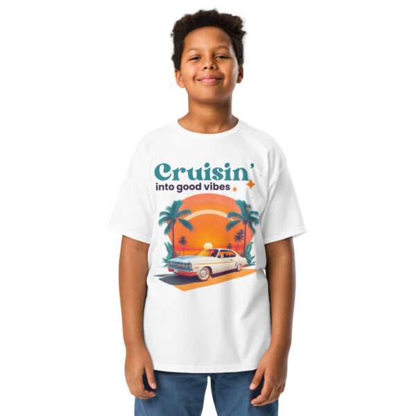 T-Shirt „Cruisin’ into good vibes“ XS–XL – Muscle-Car-Mood trifft Sommer-Feeling für Kinder und Teenies – Bild 2